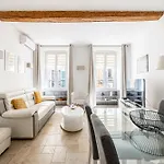 Daire Le Meynadier Lumineux Dans Le Centre Historique, Proche Des Plages Et Palais