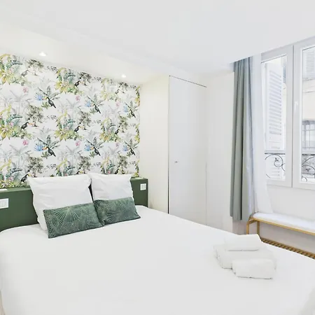 Appartement Le Meynadier Lumineux Dans Le Centre Historique, Proche Des Plages Et Palais